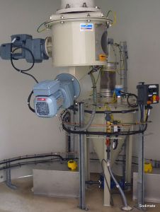 układ hydroinżektora poprzedzony podawaniem węgla z silosu